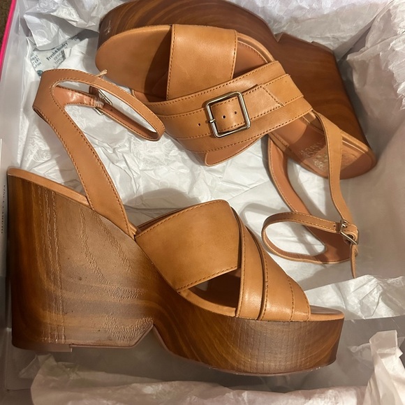 Vince Camuto Calliana Tan Wedge Sandals - Picture 2 of 6